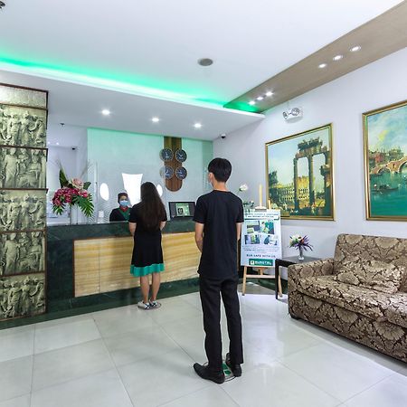 Eurotel Vivaldi Araneta Quezon City Dış mekan fotoğraf