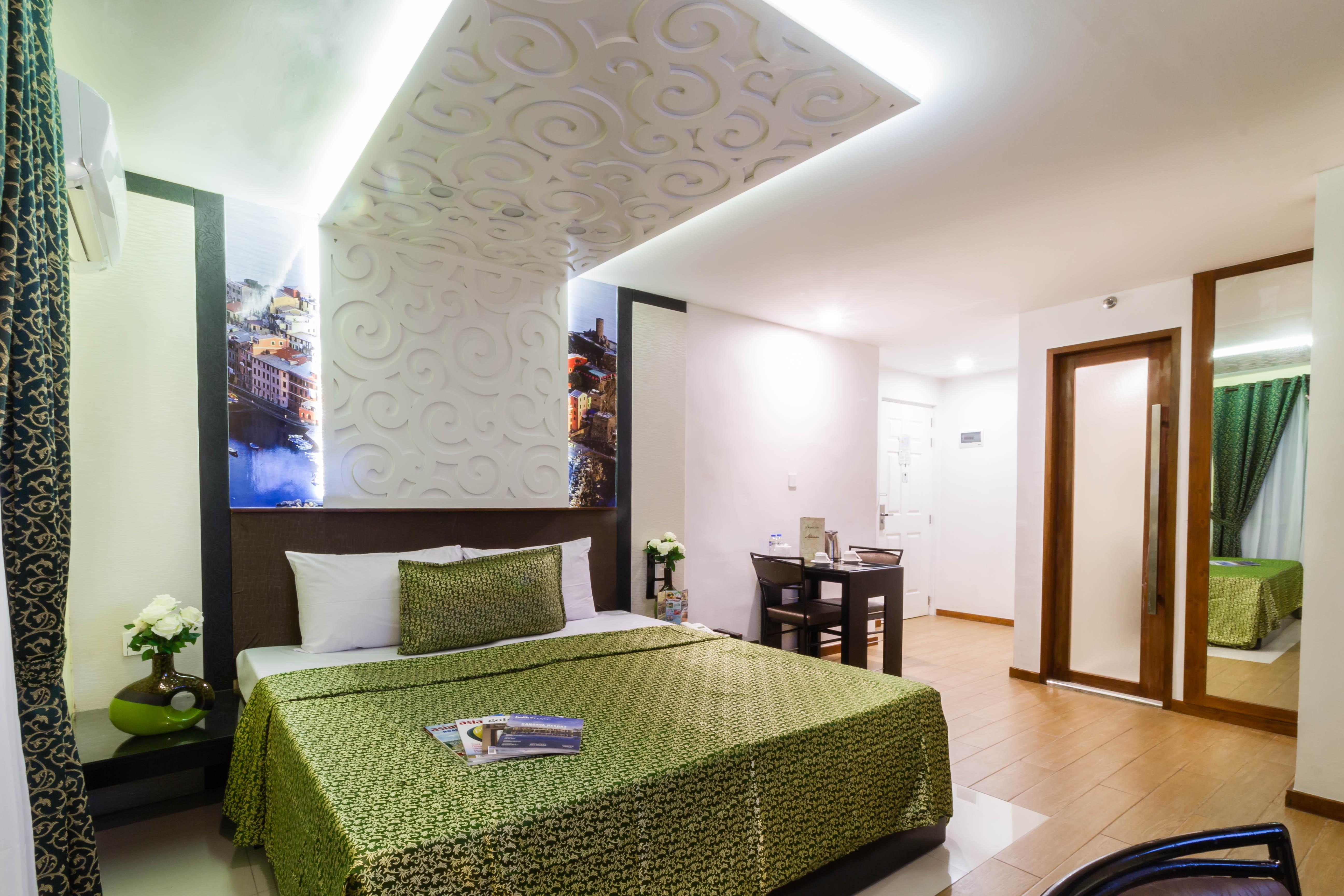 Eurotel Vivaldi Araneta Quezon City Dış mekan fotoğraf