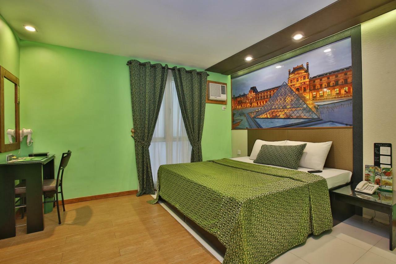 Eurotel Vivaldi Araneta Quezon City Dış mekan fotoğraf