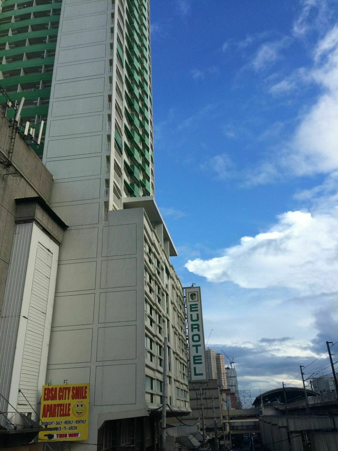 Eurotel Vivaldi Araneta Quezon City Dış mekan fotoğraf